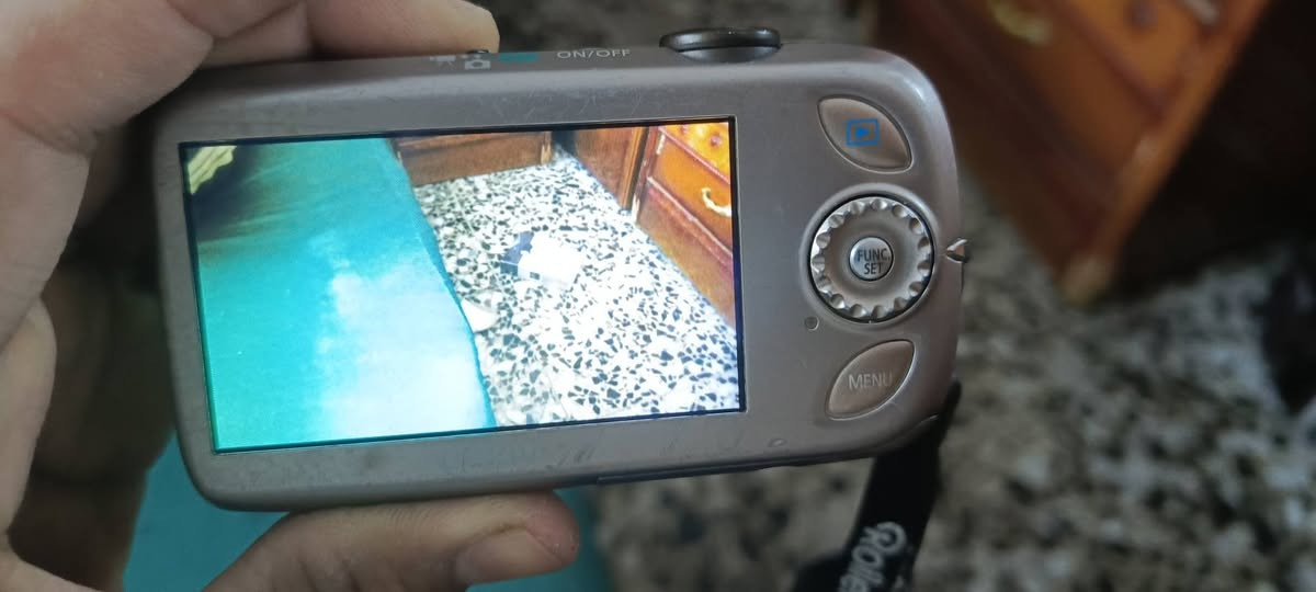 سلام عليكم كامره كانون نضيفه جدا للبيع وياه شاحنه ورام وبطاريه سعره 60وبيه مجال توصيل ما عندي مكاني بغداد مدينه الصدر


**إذا كنت صاحب هذا الإعلان وتريد حذفه لأي سبب، رجاءا أرسل رسالة إلى الدعم الفني**