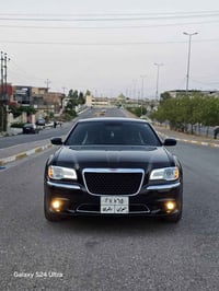 كرايسلر 300 • موديل ٢٠١١ • مكينه ٦ سلندر