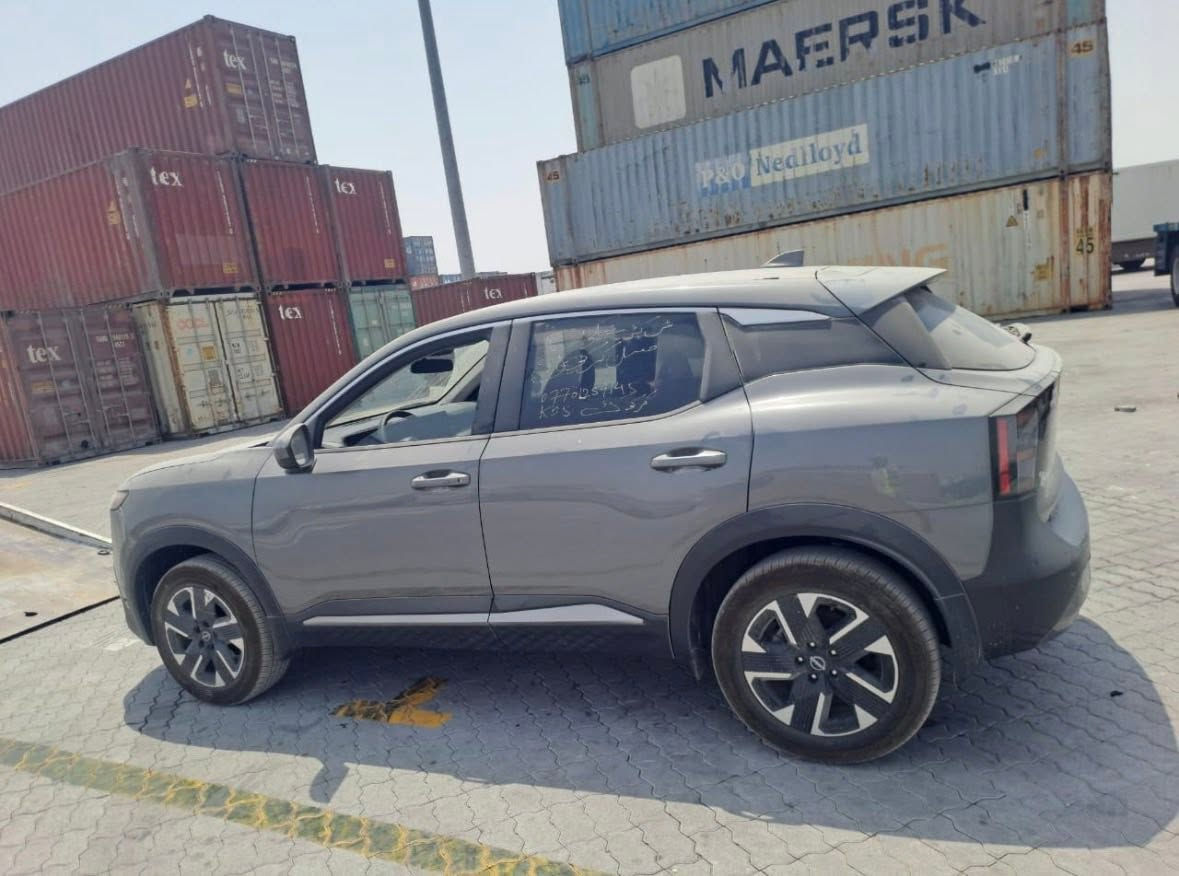تحية طيبة لجميع المتابعين 
تم شحن السيارة من دبي إلى العراق السليمانية. مدة الوصول تقريباً ثلاث أسابيع. 

للبيع نيسان كيكس موديل 2025
المواضيع SV، العداد 6 الاف ميل فقط👌. 
محرك 2000. 
الضرر كما هو واصل في الصور. 
ربع بنيد صبغ فقط. 
چاملج طرف السائق بلادي كان موجود في السيارة من امريكا. 
*جميع الإرباكات سليمة. 
الشاصي سليم 100%100. 
السيارة بدون دواخل شرط الفحص. 

السيارة تدخل الى العراق كاتي تترقم شمال العراق. إربيل سليمانية دهوك 

للاستفسار اكثر عن السيارة يرجى الاتصال على الرقم وآتساب 
0046720399716
ابو آدم.


**إذا كنت صاحب هذا الإعلان وتريد حذفه لأي سبب، رجاءا أرسل رسالة إلى الدعم الفني**