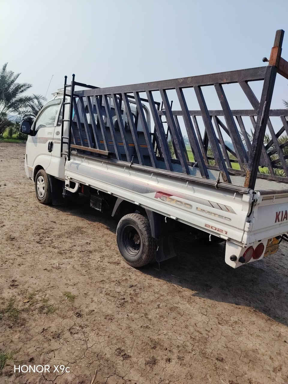 السلام عليكم
كيا حمل للبيع موديل 2011
المكان الديوانيه
مكفوله   مداور ثاني يوم
***********
