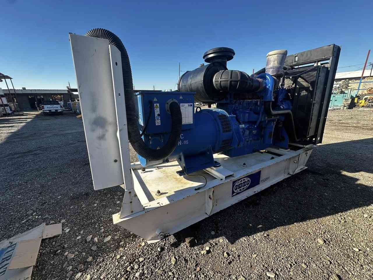 للبيع مولد نوع بيركنز حجم 2800تك سوبر
افجي ولسون اوربية توليد ٥٠٠كيفي اخو الزيرو
المولد بلادي ما مفتوح بيها برغي مشروطة 
شرط الحمل 1500امبير وتفحص لا بخار ولا دخان
العنوان//بابل
متوفر توصيل الى جميع المحافظات 
للأستفسار//***********مهيمن
