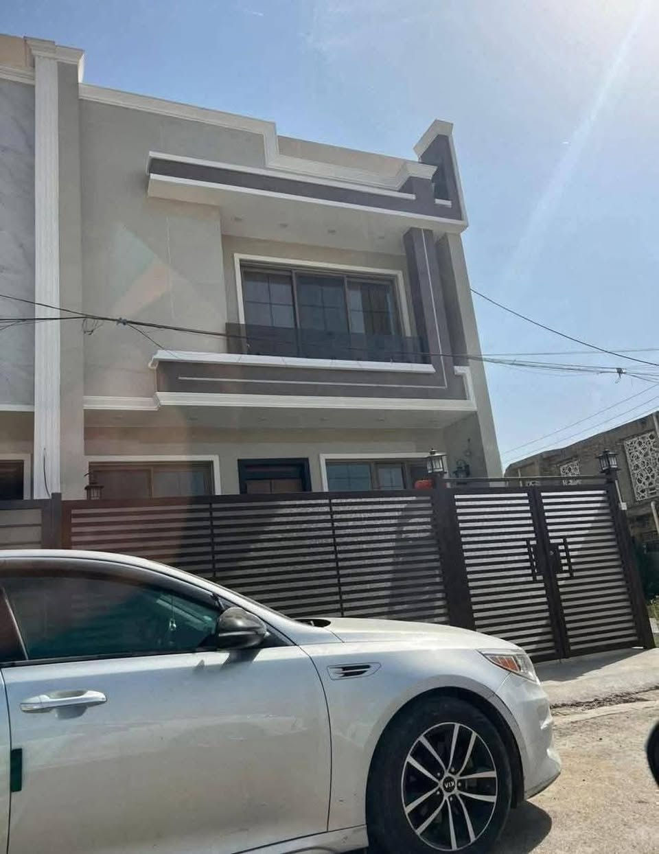 دار 100 متر للبيع
موقع حي الجهاد المسائلة والعدالة 
يحتوي على استقبال مطبخ صحيات عدد4 غرف نوم عدد 4 
طابقين ونص 
بناء حديث يسلم مفتاح كامل 
تفاصيل اكثر 
اتصال على الرقم 
***********
متواجد وات ساب
