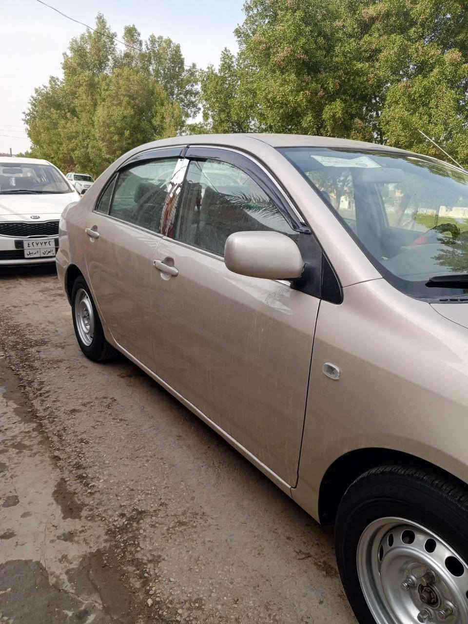 السلام عليكم  كورلا وارد خليجي موديل 2001 محدث 2007للبيع  السياره مصبوغه عام مكفولة من الضربه القوية سياره جديده مكينه 1800تخم تاير  باتري حداديه كله جديد رقم بغداد دولي بسمي السعر 75$اوبيه مجال للطيبين مكان بغداد الحسينيه رقم ***********
