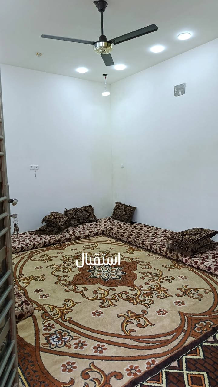 بيت للبيع طابو صرف مساحة ٨٧ متر شارع 10غريب عل مدرسه زدني علماء مكان ابوغريب حي قواص السعر 110 مبايل ***********
