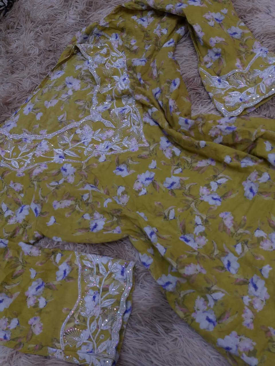 هلا بنات جميع القياسات موجود الحجز ع خاص الأسعار من7الى10


**إذا كنت صاحب هذا الإعلان وتريد حذفه لأي سبب، رجاءا أرسل رسالة إلى الدعم الفني**