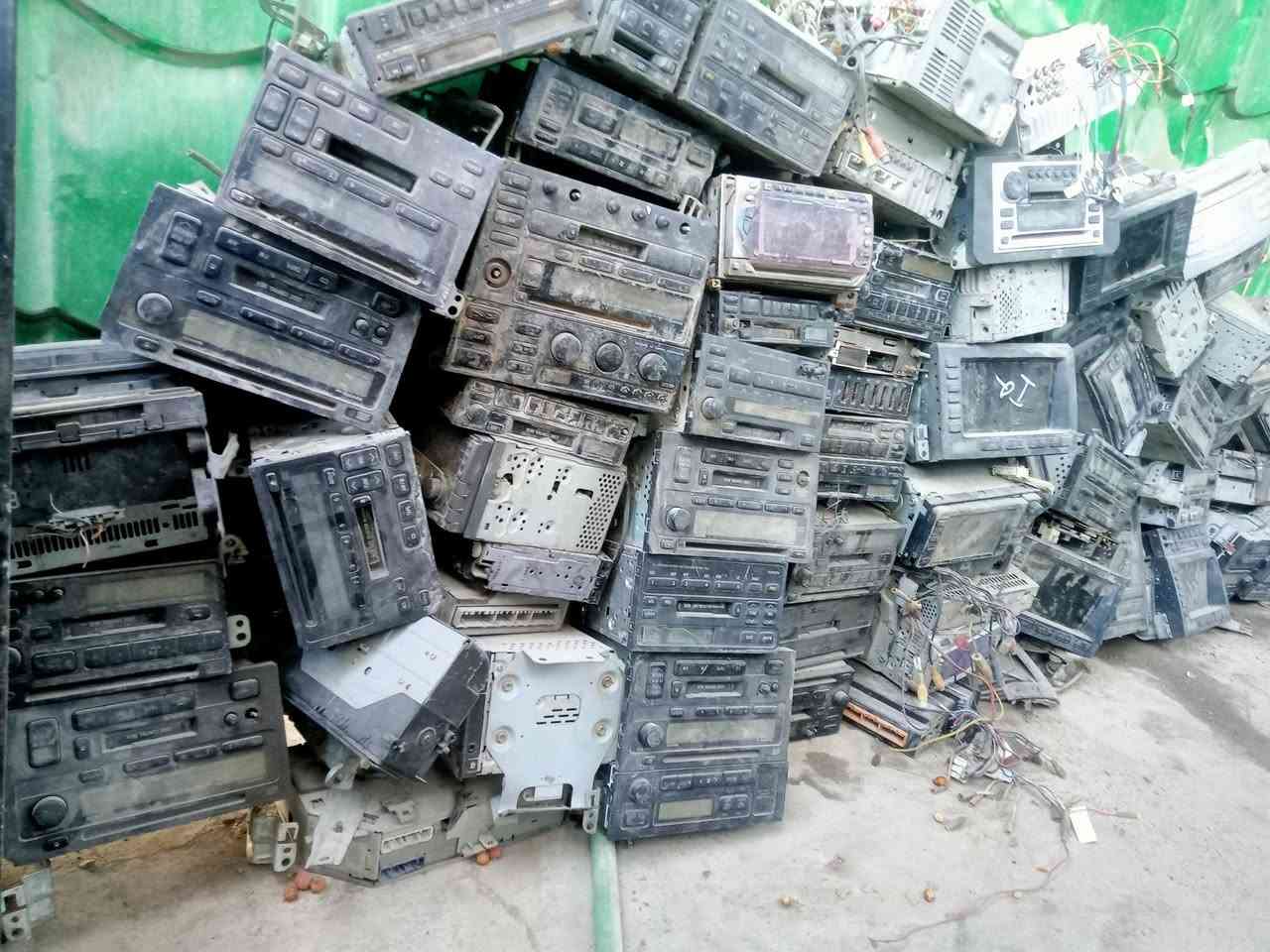 سلام عليكم اخوان مسجلات جمله على 7 الف الي يفيدنا على باب الله يتصل واتساب
***********
