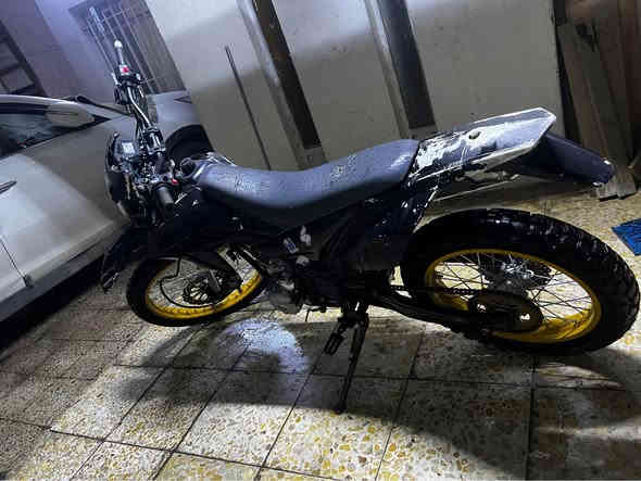 يرادلهة كازكيت لان بيهة نضوح دهن بين الكور والبوشه 
وشوي ترتيبات
للتواصل ***********
العنوان بغداد الجديده 
السعر 500
