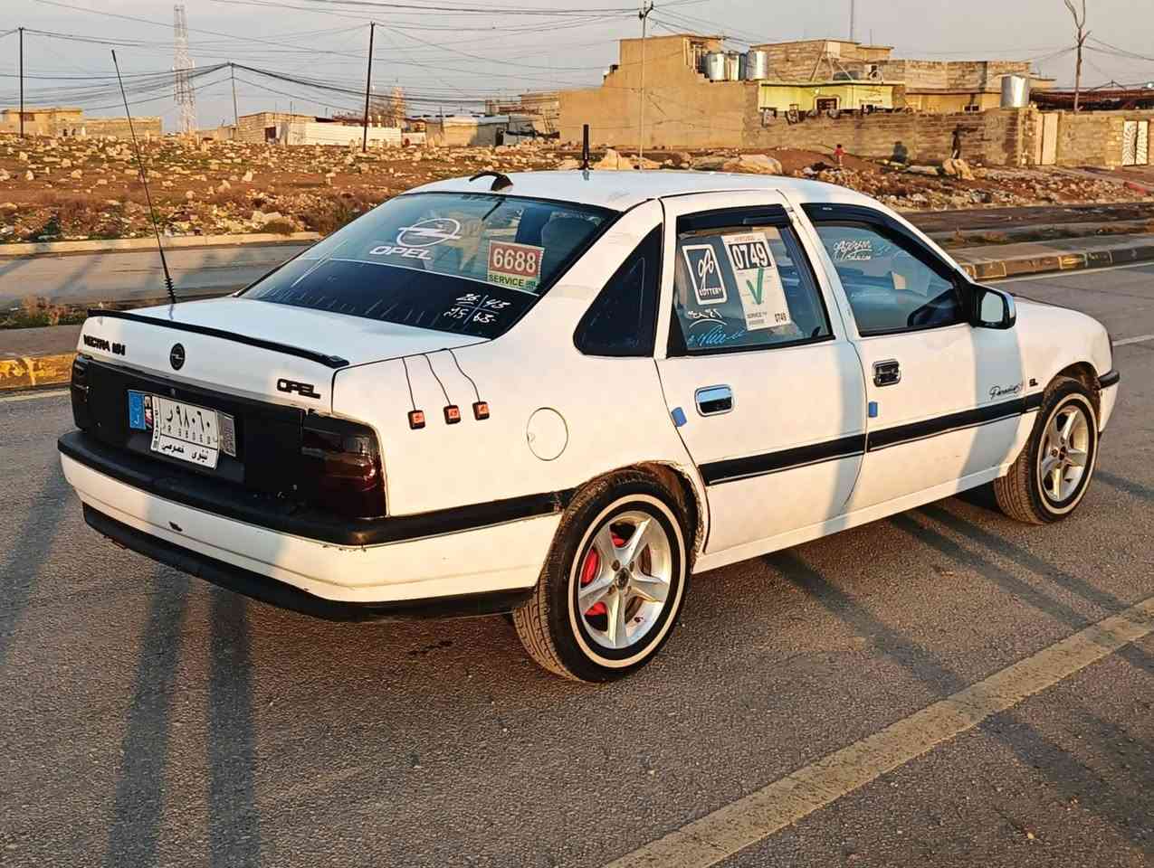 فكتره حجم 16رقم الماني سنويه عضم 2029 شرط التحويل كابون بانزين بيها  محرك قبق اسود المرقوب محرك وكير شرط السقف  مصبوق ومبدله  بدنه اماميه بدون دواخل  طخم تاير جديد  ويل كب مسطره  طخمها جديد كهرباياتها كلها شقاله گيجاتها شقاله سياره جاهزه ربع ماتصرف عليها  سعرها 41 العنوان الموصل حي التنك يم دورة الصوره ***********
***********
