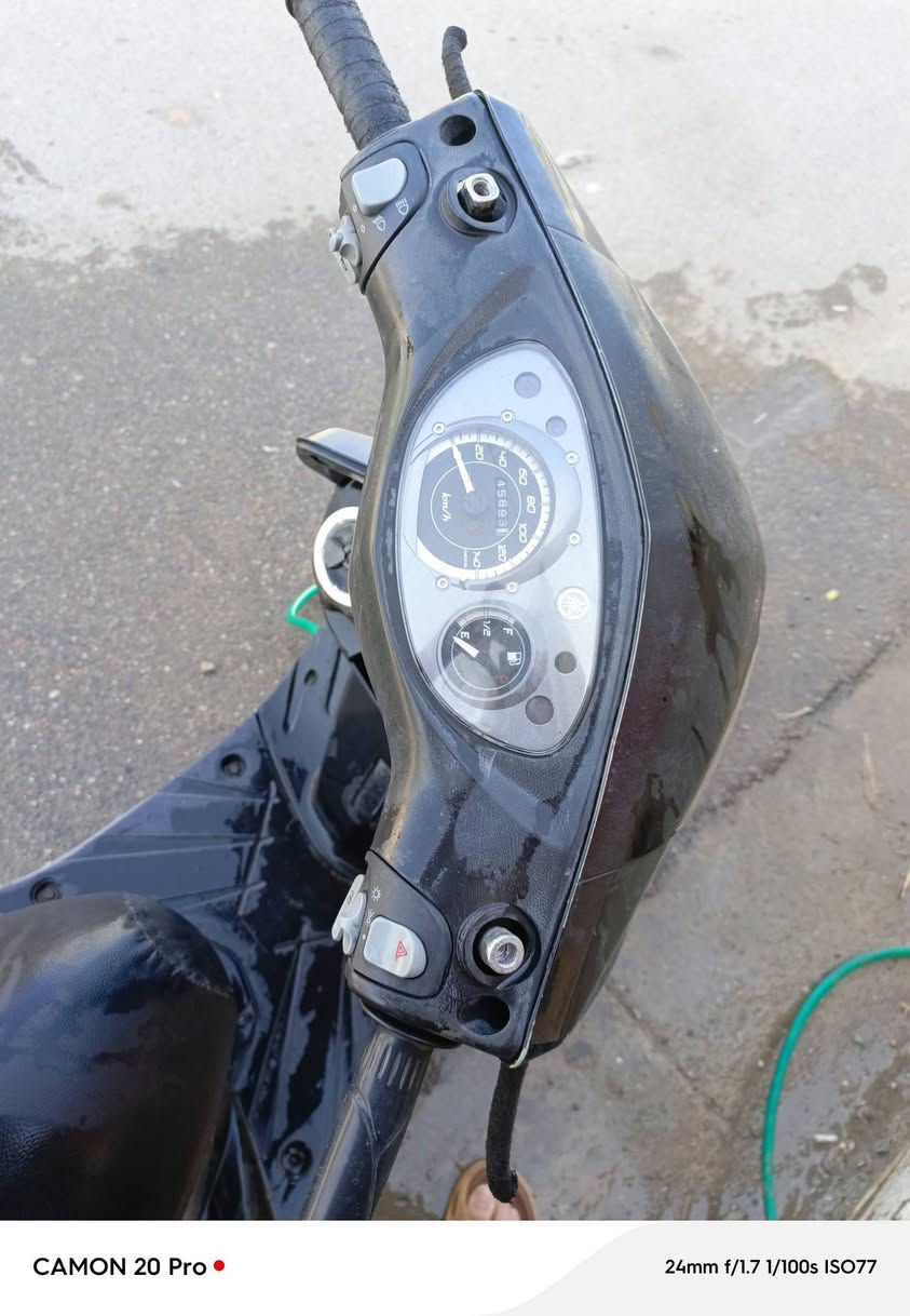 السلام عليكم ثعلب لل بيع ابلاديه غراضه كله مكينه ما مفتوحه دهن جديد الحسينيه ال سكلات السعر550 بيها مجال حق الجيه ***********
