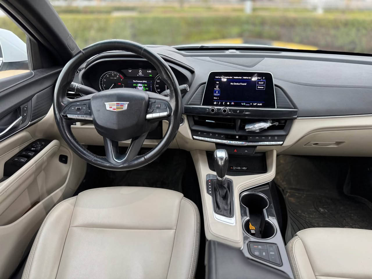 ‎کوردی / عربی 

‎بسم الله الرحمن الرحيم

Cadillac CT 4  2022 Luxury 

کادیلاک  CT4 2022 
سەیارەیەکی فەخم و نازدار و زۆر بەقوەت 
مەکینە ٤ پستۆن ٢.٠ تۆربۆ هێزی ٢٣٧ ئەسپ🚀
سەنەویو رەقەم تازەیە و بە ناوی خۆمەوەیە 
٤٢ هەزار کیلۆمەتر ڕۆیشتوە

💵نرخ 💵 (( 180 )) وەرەقە و معامەلە 

مواسەفات  Luxury :
٥ بەصمە و شەغال 
کامل ڕادار ٣٦٠ پلە کوشن لەگەڵ ڕادار هەرزە ئەکات 
شاشە و کامێرا و حاسە و برێک بەصمە 
ناو سپی کوشن جلد و کارەبا و خزن
تەبرید ٢ زۆن نزامی سبلیت 
لایت پێش و دوا کامل LED
ئۆتۆ هۆڵد و نیزامی ترافیک 
٤ مۆدی لێخوڕین 
سوکان ڤۆلیۆم و  گێڕی سپۆڕت 
مواسەفاتەکانی کادیلاک ناسراوە 
لێخوڕینی هەر باس ناکرێت …

بە نیسبەت بۆیاخەوە نیو بۆنیدی بۆیاخە 
 چەمەلغی سایەق تەعدیل ساردی هەیە 
ئێرباگی سوکان و شانی تەقیوە وەک بیلاد چاککراوە
 

ڤیدیۆی کاملی سەیارەکەم لایە کڕیار داوا بکات 

گێڕو مەکینە و کارەبایی و تەحویل و غەرامە بەشەرت✅

📍شوێن : سلێمانی 

*********** ☎️
ڤایبەر و واتصئاپی لەسەرە 

———————————————————————

كاديلاك CT4 ٢٠٢٢ 
ماشآءالله سيارة فخمة و سريعة و اقتصادية 
محرك ٤ سلندر ٢.٠ توربو ٢٣٧ قوة حصان 🚀
سنوي و رقم جديد حتى ٢٠٢٩ و باسمي 
٤٢ الف کیلومتر ماشی 

💵سعر 💵 (( 180 )) ورقة و بيها مجال 

مواصفات  Luxury:
٥ بصمة  و تشغيل عن بعد 
سيارة كامل رادار ٣٦٠ درجة و كشن هزاز مع رادار 
شاشة و كاميرا و حساس و بريك بصمة 
داخل أبيض كشن جلد و خزن و كهرباء  
تبريد ٢ زون و نضام سبليت 
لايت أمامي و خلفي كامل LED 
اوتو هولد و اوتو ستارت و ستوب و نضام بريك تلقائي 
ستيرن فوليوم و تحديد سرعة و گير سبورت 
و بعد مواصفات كاديلاك معروفة…

بيها نص بنید صبغ  و بارد بل جملخ سائق 
ارباك ستيرن و بردة طاك وراجع مثل بلادي 

فيديو كامل تفاصيل سيارة عندي شراي اطلب 

گير و محرك و كهربائي و تحويل و غرامة بشرط ✅

📍مكان: سليمانية 

***********☎️
فايبر و واتساب موجود السليمانية, العراق
