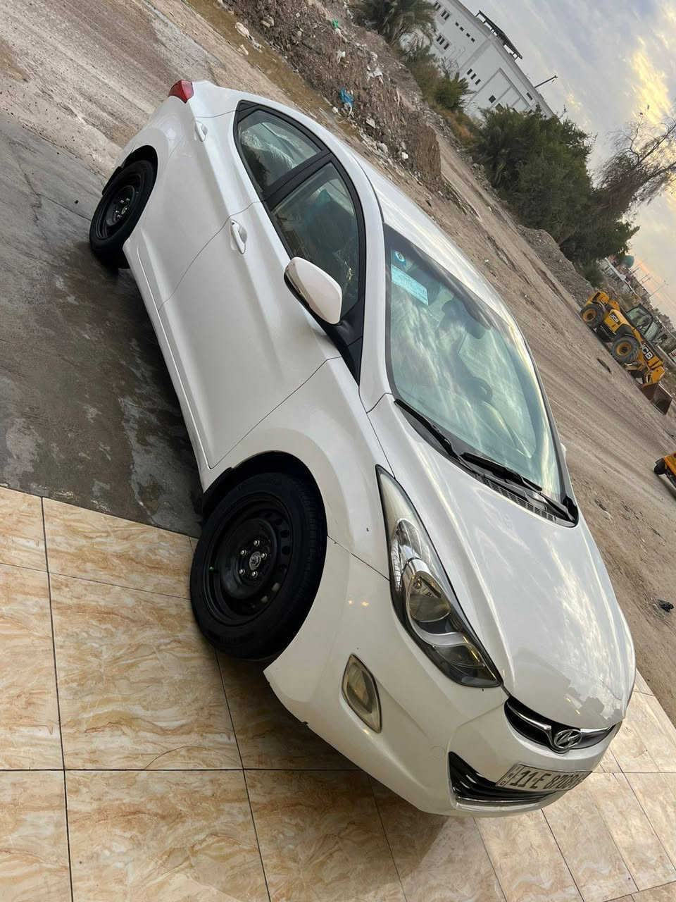 سلام وعليكم سياره النتره البيع موديل 2013 كفاله عامه من طخه وضربه موصفات معروفه السعر 122وبيها مجال مكان السياره التاجي سبع البور ***********
