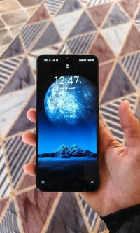 نوبيا نيو 5G • ٢٥٦ • كسر خفيف