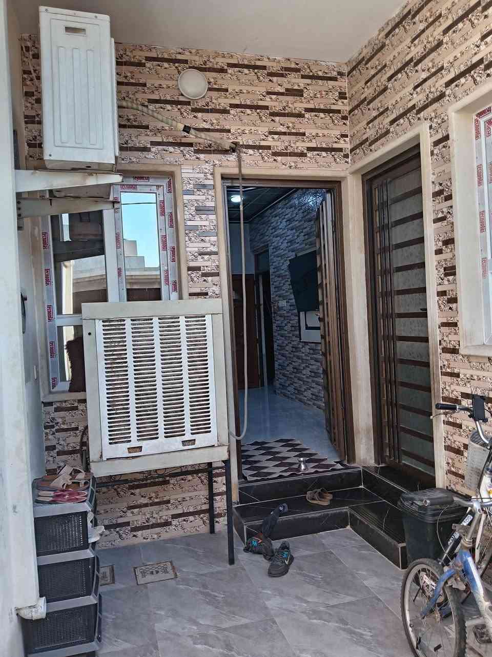 بيت للبيع حي البكر شارع المنظمة (100م)طابقين فول فول سقوف سراميك حيل نظيف فوك غرفتين 
للاستفسار الاتصال على الرقم

*********** او مراجعة مكتب المازن حي البكر شارع المنظمة قرب مركز التاميم
