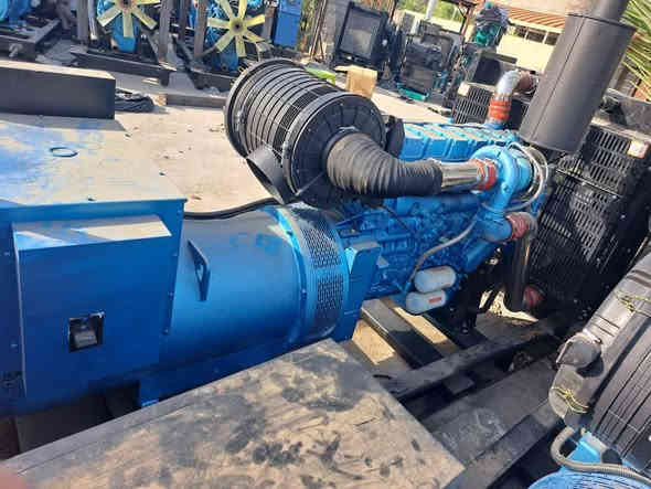 مولدات كمنز 250 كيفي 150 كيفي 200 كيفي مولدات اشتاير 500 كيفي 400 كيفي 300 كيفي متوفر جميع الأحجام مولدات مكان بغداد متوفر توصيل ***********///***********
