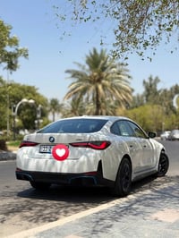 i4 • كهرباء • بطارية ٨٤ كيلو