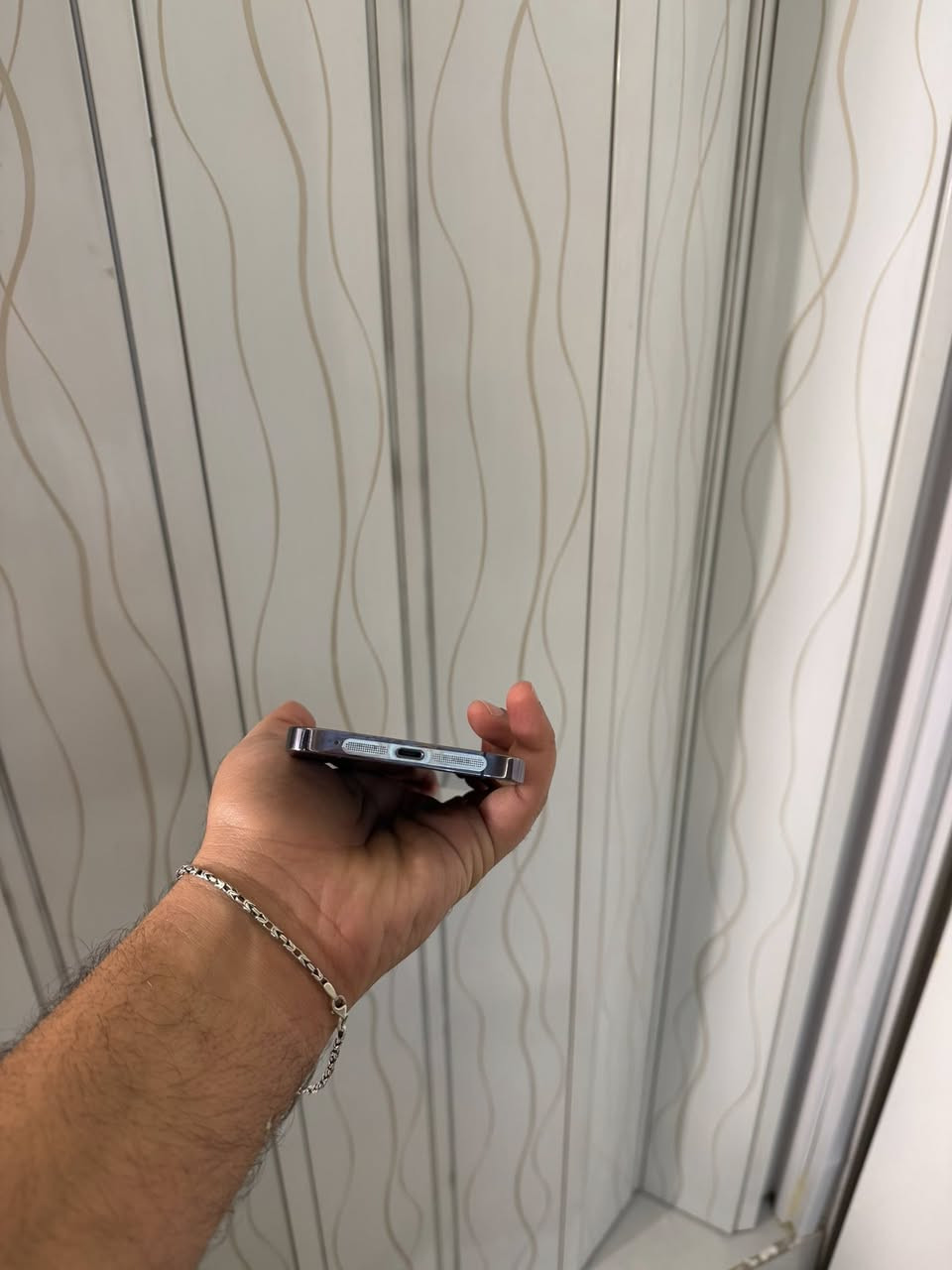 ايفون 14 برو ماكس  شرق اوسط نموذجM للبيع فقط بطاريه 82 نضيف جهاز  مكاني حله سعر 850    
***********
