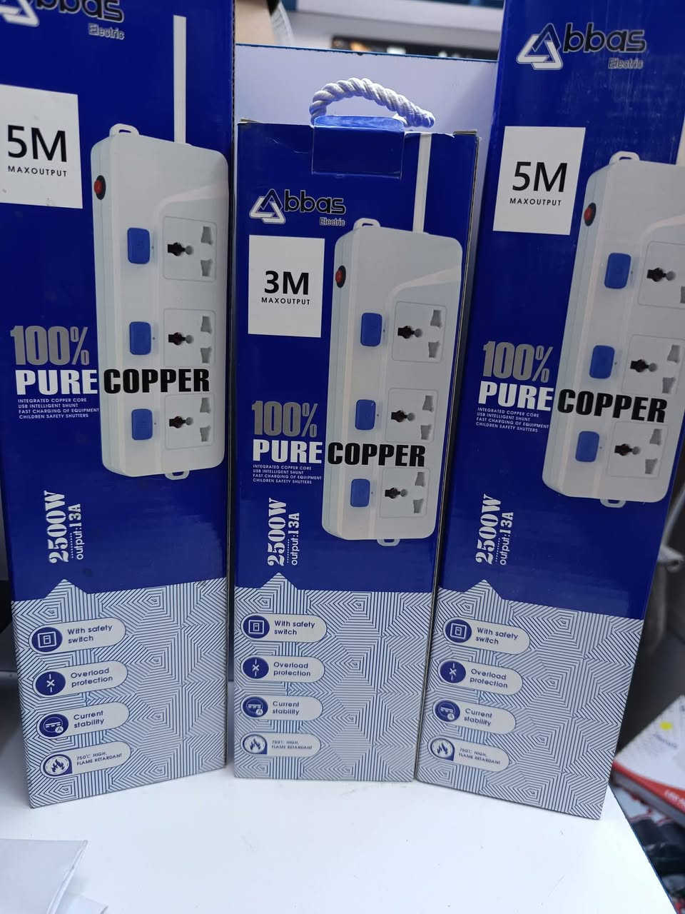 يتوفر لدينا كل ماتحتاجه في مواد كهربائيه وبسعار جمله  
اجهزه حمايه -سيطره وغيرها للاستفسار تواصل واتساب ***********
