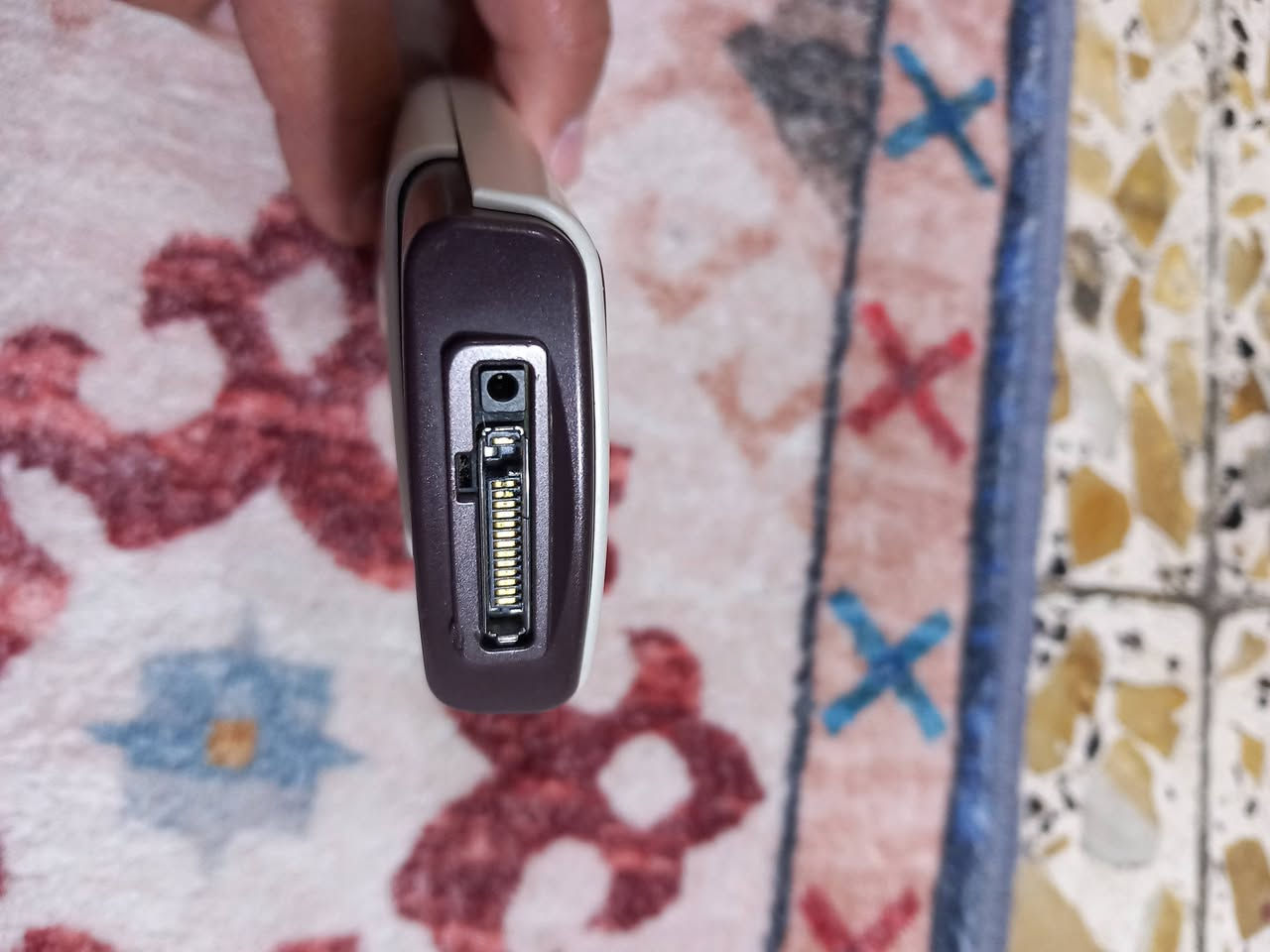 السلام عليكم شباب جهاز N70 الجهاز اشكد متتوقع جديد حته الكفر اصلي ممفتوح ولاملعوب بي شوفت عينكم الجهاز نكليزي ويا شاحنه  السعر 35 الف رقمي ***********
