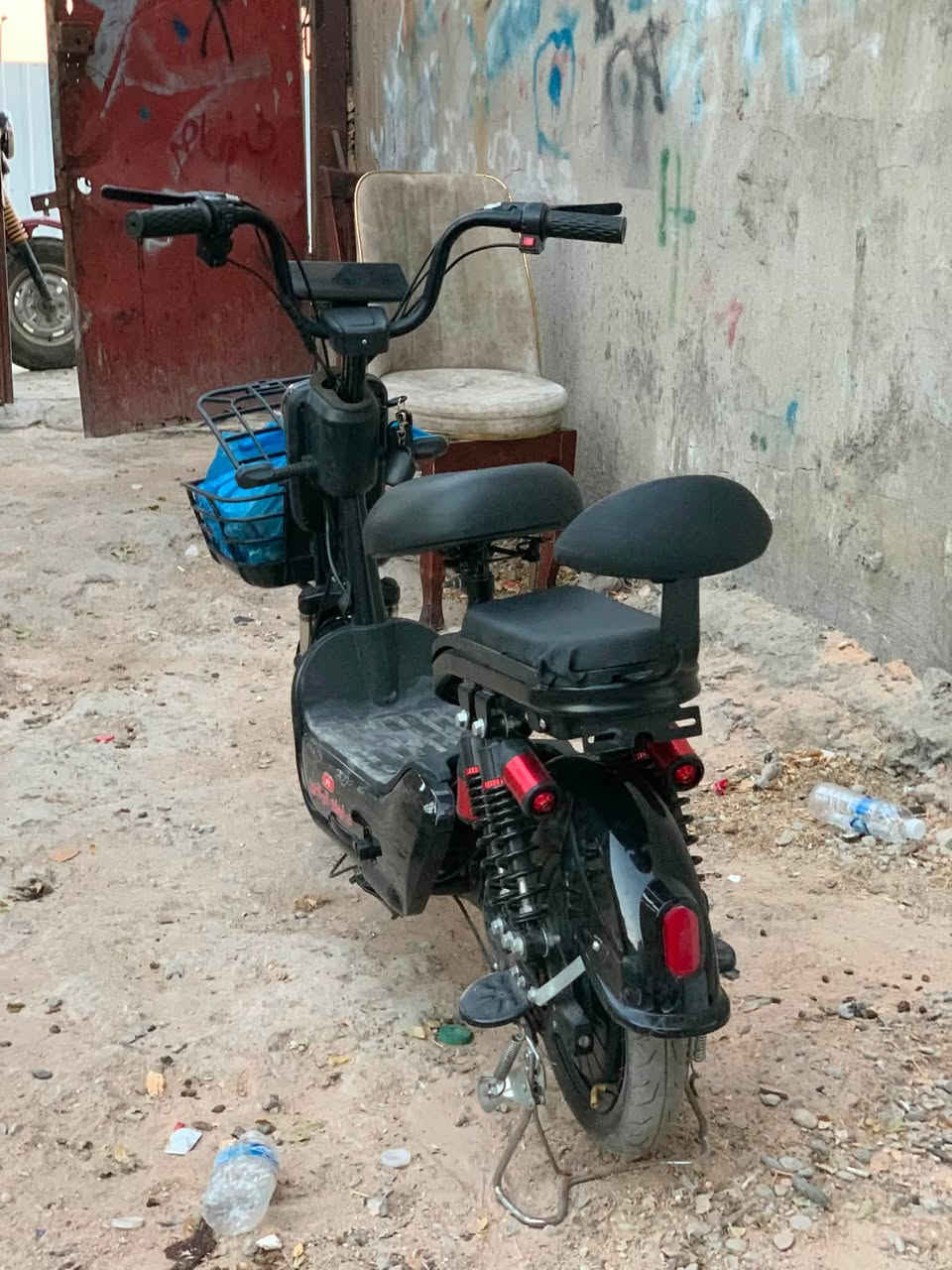 السلام 🖐️عليكم ورحمة الله شباب دراجه 🛵شحن لبيع حجم 14 الدراجه بعدها زيرو مامشيه وصل موجود🌱 وكلشي بيها بايدرات كامله  سويجات 2 وبصمات 2 🍥الدراجه بعدها زيرو مامشيه 2026 العنوان الاعضميه 🎭ساحه دلال مقابل قاسم ابو الكص الاتصال علئ رقم 🎭***********
