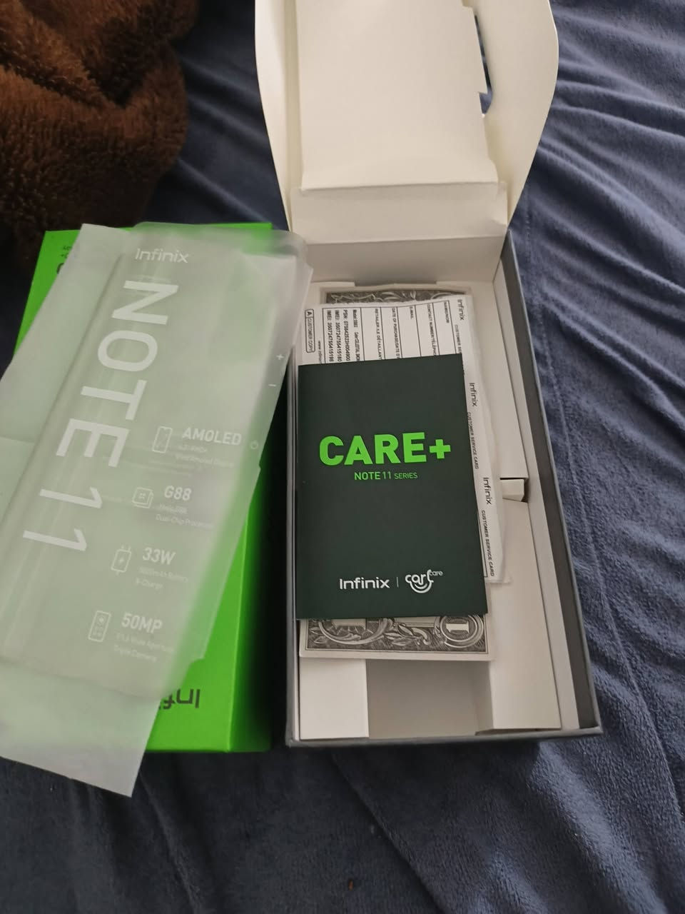 سلام عليكم 
جهاز انفنكس نوت 11 ذاكره 128 كارتونه وشاحنه ملحقات كامله 
نضافه , 95,%
مكاني بغداد الامين الثانية 
رقمي ***********
