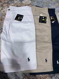 شلعه • ملابس