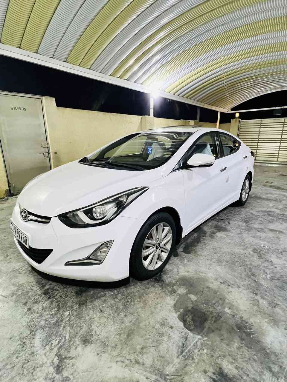 سلام عليكم
للبيع النترا 2015 خليجي 
سياره جديده جاهزه من كلشي
فول موصفات 1/1
سلايد فتحه شاشه كامره 
تحكم ستيرن تبريد قطعتين 
مري شفط ريمون سويجات ثنين 
مكينه 1800 دوش مكينه كير حداديه تخم تاير تبريد كله جديد 
رقم بغداد دولي سنويه جديده 
بيها جاملغ مبدل اصلي ولقديم موجود

السعر 127وبيها مجال للشراي 
لاتصال *********** مكان السياره كربلاء قرب لامام عون
