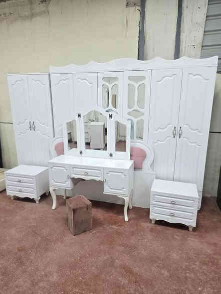 غرفه ترڪي مستخدم كانتري 💗
10قطع 💗
نضافه 95 💯
نضام ابواب💗 
السعر 1.000.000 مليون وبيها مجال💓
مع شد🪛 ونقل 🚚  مجاني داخل بغداد 💯💯💯
***********

***********
