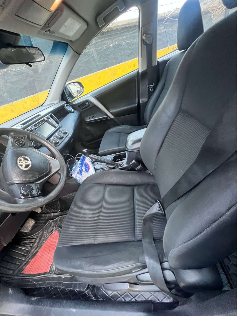 تويوتا رافور موديل ٢٠١٨
كير ومحرك وتبريد بشرط
تحويل وكاله بشرط 
رقم اربيل بس موجوده بدهوك
رقم و سنويه جديده 
تحويل اقل من ساعه 
سياره مكانها دهوك داخل دهوك
سياره مواصفات Le 
بصمه تشغيل و حساس 
رادارات و مرايه كهربائي 
قوديك نشره وتبريد مركزي 
دبل اكسل 
سياره غاز و بنزين 
اكو هوايه مواصفات اخرى 
سياره فقط 
بيها قطعتين صبغ بدون دواخل 
يعني جاملوغ يم سايق مع بونيد 
بس بدون دواخل بشرط 
يعني شواصي ودكم كلها وضع شريكه
سياره مايه ١٠٢ ألف ميل 
مكانها دهوك هيكلها حلو 
سعرها ١٥٩ ورقه 
*********** بيها واتس اب دهوك, العراق
