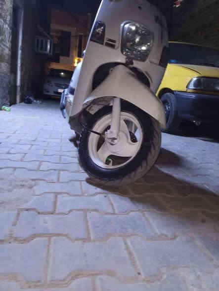 السلام عليكم دراجة بوليس لبيع الدراجة ما مفتوح صار شهرين منزله رمبه سعر 900وبيه مجال مكاني ام الكبر ولغزلان *********** مختمه ختم واحد
