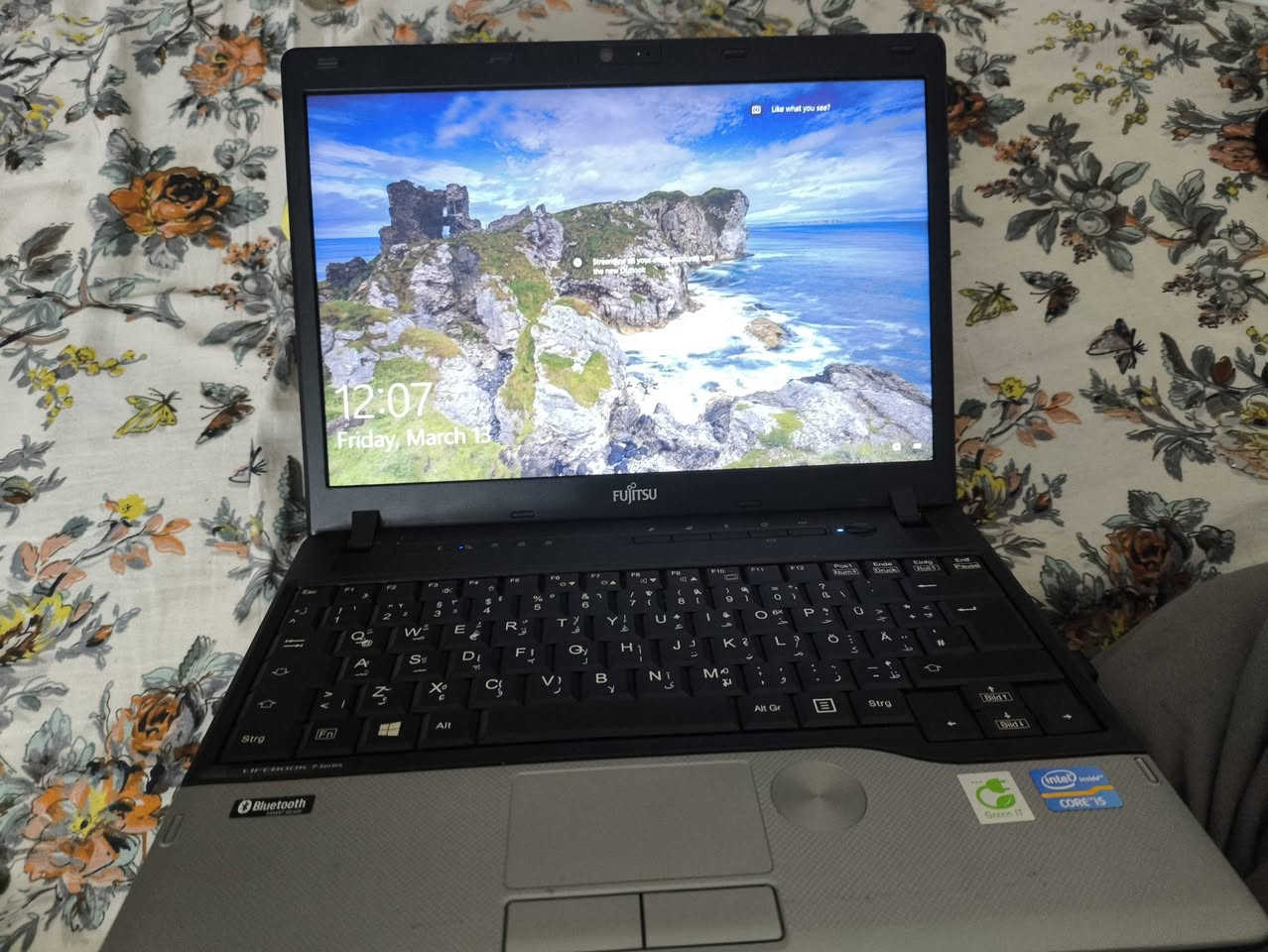 لابتوب للبيع فوجستو وندز 10
هارد ssd 128
RAM 6
قابله للتطوير 
سعرها 150الف وبيها مجال بسيط حك الجيه 
ما عندي توصيل 
***********
***********
متواجد خاص
