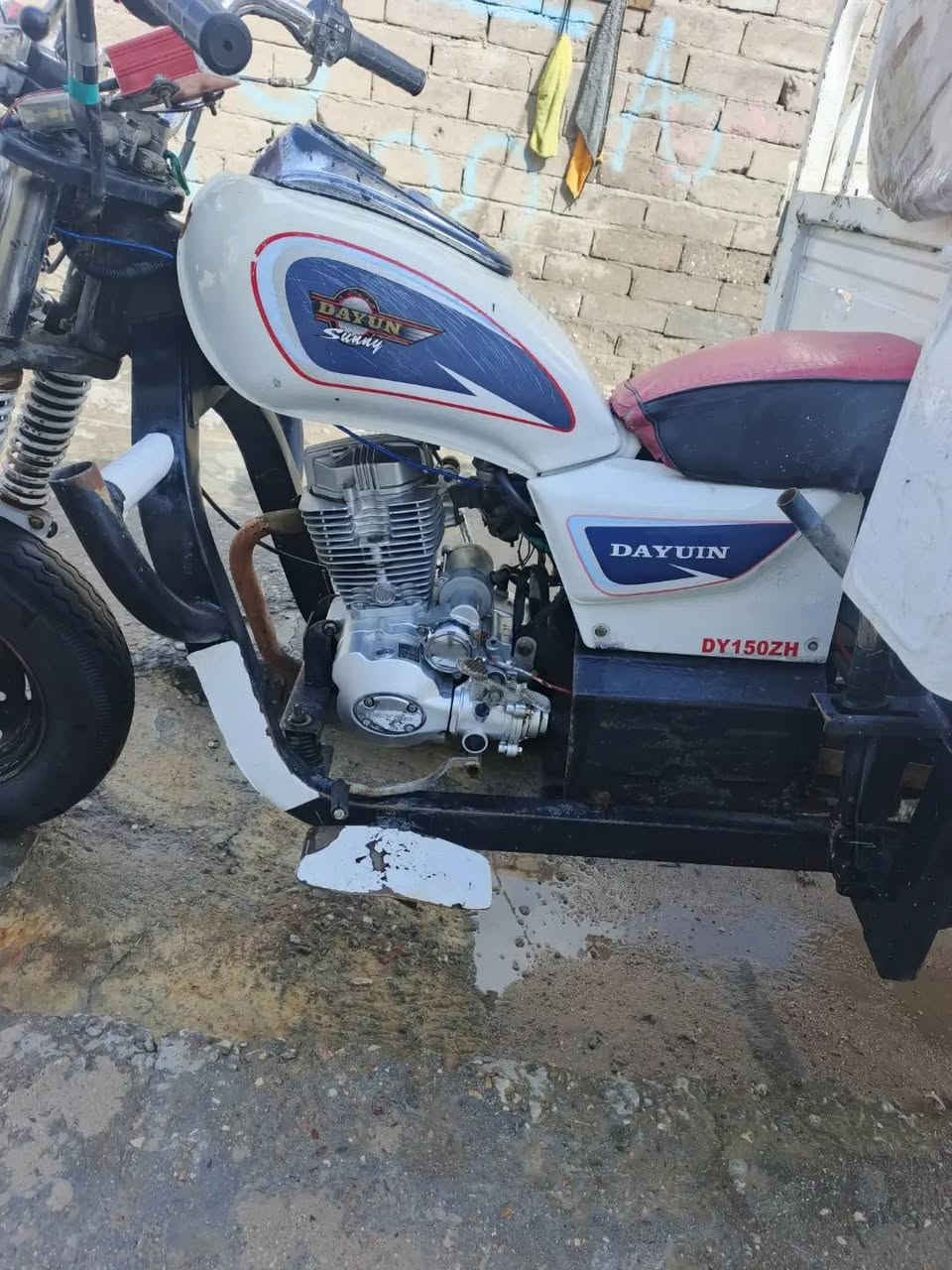 سلام عليكم ستوته للبيع وراق موديل 2015 ستوته نضيفه مال جناي كهربائيات شغاله  تواير جدد محرك نضيف السعر 1500 وبيه مجال مكان ذي قار اني مكلف بنشر هاذه رقم راعي ستوته ***********
