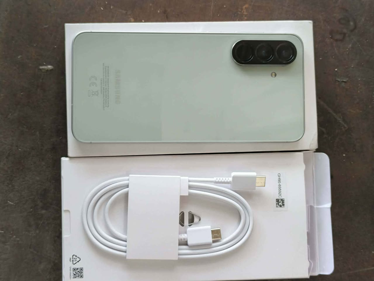 سامسونج a56
ذاكره ٢٥٦
عشوائيه٢٤
جهاز شخط مابي غراضه ممفتوحه 
مكاني ببو غريب الحصوه(ماعدي توصيل)
سعر ٣٧٠ رجائن مو شراي لتعلق بغداد, العراق


**إذا كنت صاحب هذا الإعلان وتريد حذفه لأي سبب، رجاءا أرسل رسالة إلى الدعم الفني**