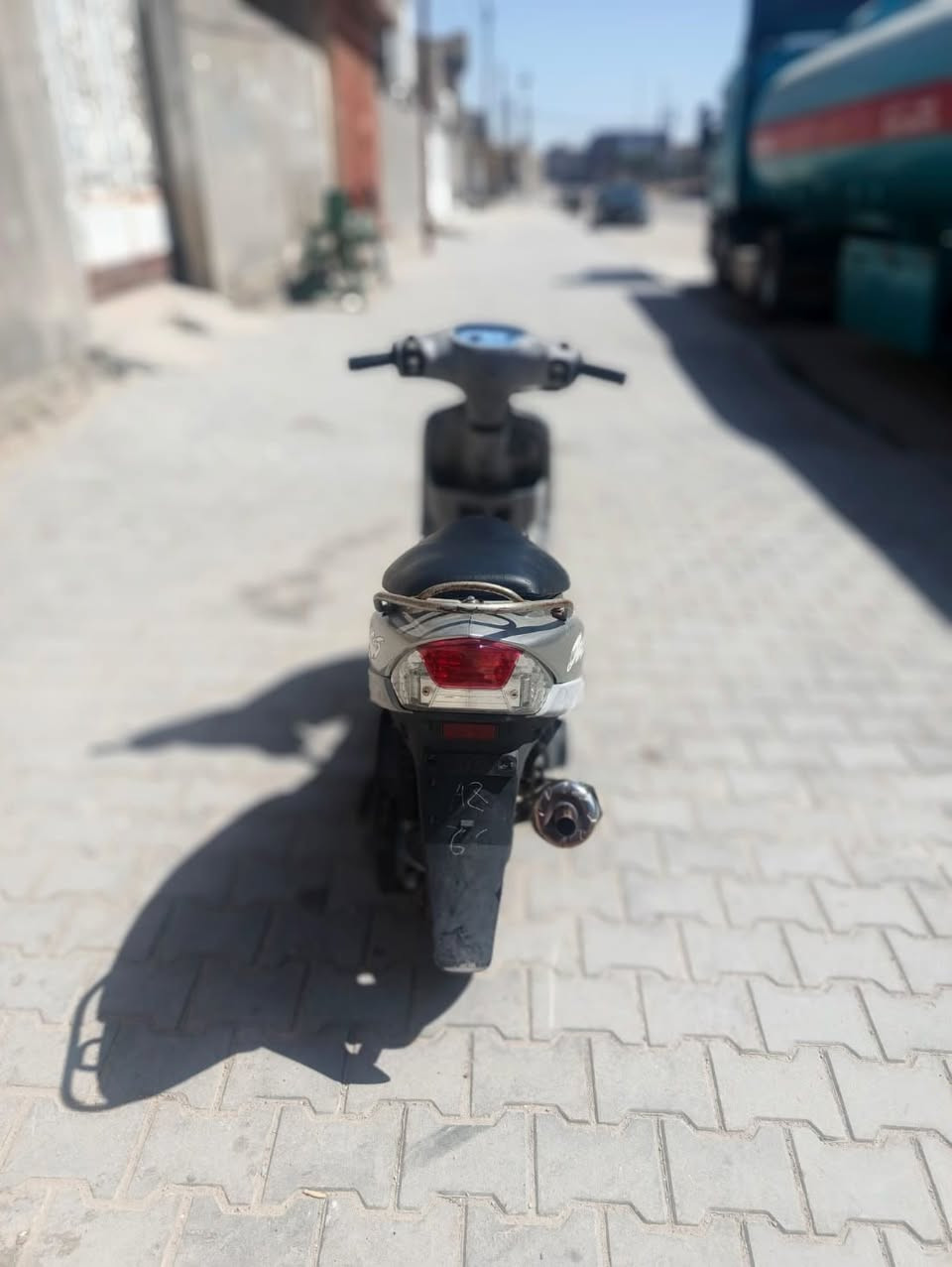 سلام عليكم دراجه ماكس منغولي للبيع 
صارله 10ايام من طلع من حاويه دراجه 
جديد خير من الله سعر 900وبيه مجال 
شري يتصال على هذا رقم ***********
