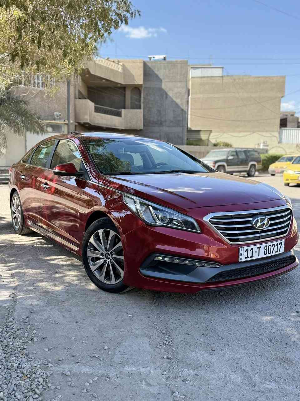 اللهم صلى على محمد وال محمد
سوناتا 2016 سبورت فول مواصفات أمريكي 
حادثهه فقط دعاميه اماميه يعني كلين ماشيه 86 
السعر 142 وبي مجال ***********
