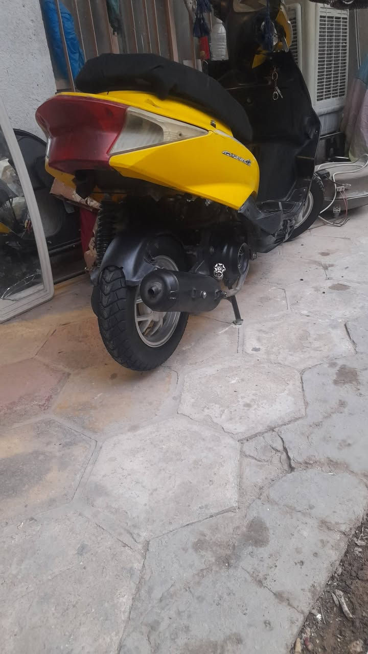 سلام عليكم درجه سكنس للبيع بس بيه مكينه مال ماكس بل جيس درجه كلشي شغل بيه فول بيع مستعجل كلش ومتوازي عله فلوسه السعر ٢٥٠ وبيه مجال حك الجيه مكان كربلاء ***********
