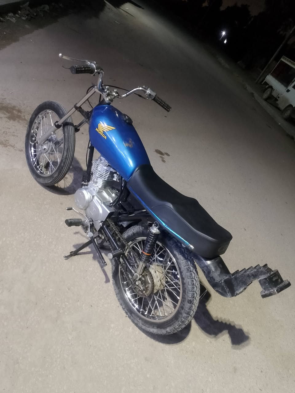 السلام عليكم دراجه شلامجه موديل 2026 حلاويه اسكنر  صاله شهر  من امعمره  غراض كله ايراني مكان نجف  السعر 650وبيه مجال لشراي الشرايي اراسني وشراي لا تشلع كلبب 
‭0786 191 9443‬
