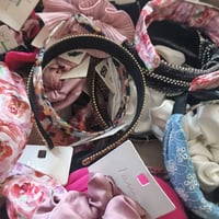 اكسسوارات جملة • بروش ٥٨٠ • محابس