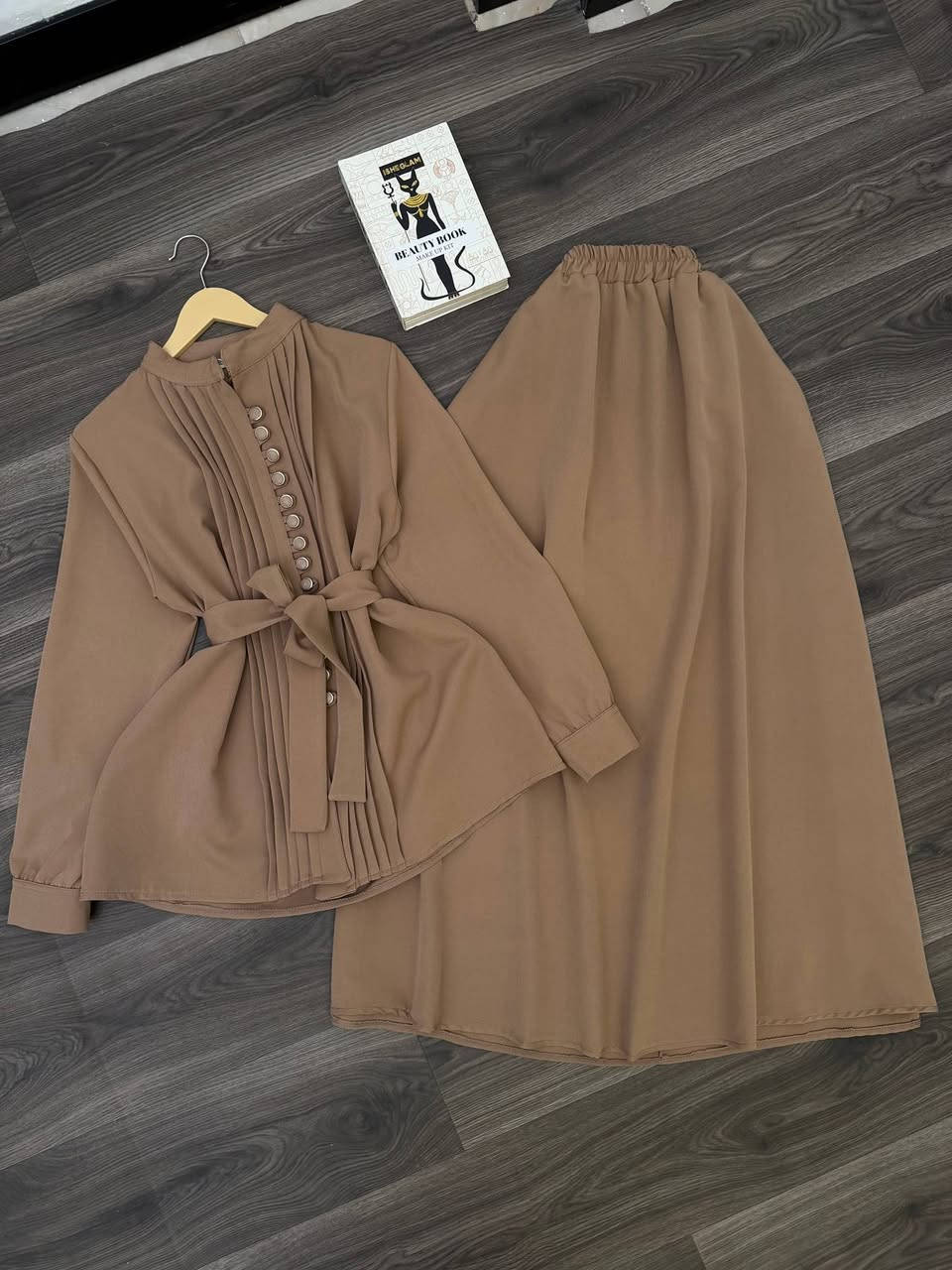 🌹بسم الله الرحمن الرحيم 🌹

آن هہ‌‏ذآ لرزقنآ مـآ لهہ‌‏ مـن نفاد💎
 
الجمال والاناقة كولكشن العيد يبدأ من هنا 

طقم تنوره قطعتين معا حزام منفصل دابل ايطالي دبل كلوش  ترند الموسم كوالتي جداً عالي😍
 
القياسات :38-40-42-44-46-48 

كوالتي عالي الجودة شرط الفحص بوجود المندوب 

#فستان #رمضاني #ملابس #اكسبلور #
#ملابس #نسائيه #احدث #الموديلات #


**إذا كنت صاحب هذا الإعلان وتريد حذفه لأي سبب، رجاءا أرسل رسالة إلى الدعم الفني**