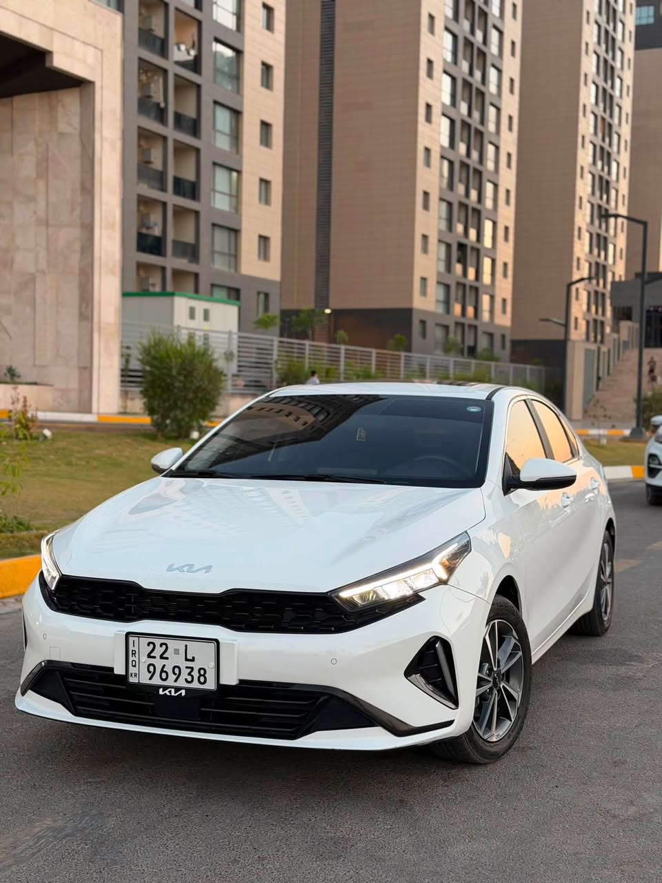 سلام عليكم
كي 3لبيع موديل 24

ماشيه 42الف حقيقي 

سياره معروفه مواصفات الكي 3

بيه pdrبجاملغ الامامي. 5اصابع 

وبجاملغ الخلفي جوه قبق البانزين 5اصابع شغل حلو ومببين ابد 
رقم اربيل وباسمي 

سعر السياره 135وبيه مجال 

سياره حيل جديده ومكانه شارع فلسطين 

***********
