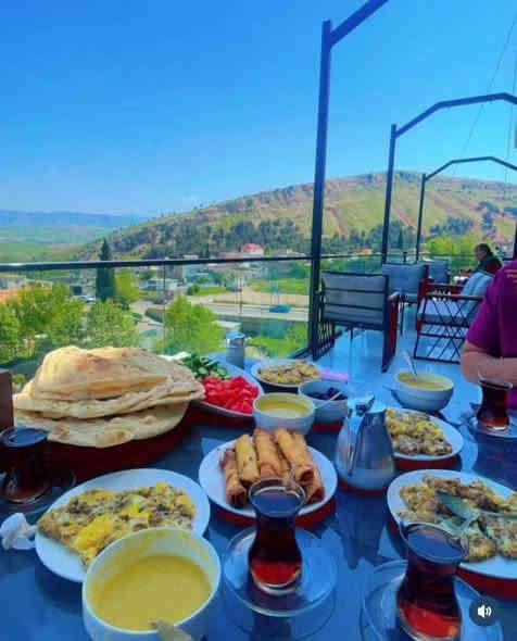 تحية طيبة متابعين شركة الفاهم للسفر 
جبنالكم العرض الأقوى 
كروب اربيل دهوك عقرة خمس أيام 85الف
مع فندقنا المميز 
فندق بسمة السفير 4 نجوم حقيقية 
رأس السنة 🎄🎄🎄
بتاريخ 2025/12/30 يوم الثلاثاء 
5 ايام 4 ليالي 
والسعر بس 85 الف 
مع وجبة فطور اوبن بوفيه
العرض الأقوى في العراق 
سارعوا بالتسجيل المقاعد محدوده جدا 🎅🎅
🎅🎅اربيل دهوك خمس ايام 85الف 
🎅🎅دهوك زاخو خمس ايام 95الف
🎅🎅سليمانية سد دوكان خمسة أيام 120الف
🤶🤶🤶🤶🤶🤶🤶🎅🎅🎅🎅🎅🎅🎅🎅🧑‍🎄🧑‍🎄🧑‍🎄🧑‍🎄🧑‍🎄🧑‍🎄🧑‍🎄🧑‍🎄🧑‍🎄🧑‍🎄🧑‍🎄🧑‍🎄🧑‍🎄

ملاحظة: كروباتنا عوائل فقط 
السعر يشمل :
🔺️ النقل في باصات  حديثة والجولات دخل اربيل وعقرة 
🔺️ اقامة فندقية في فندق بسمة السفير 4 نجوم 
🔺️ وجبة فطور اوبن بوفية 
🔺️ مسابقات وجوائز لعوائلنا الكريمة في داخل الباص 
🔺️دليل سياحي متمرس وذو خبرة كبيره في المجال

العنوان الديوانية الفرع الاول العروبة مجاور شركة اسياسيل فرع ثاني شارع المواكب قرب شركة الطيف للتحويل المالي او الاتصال ع احد الأرقام التاليه 
***********
***********
*********** ولاءالعامري كروبات اربيل
