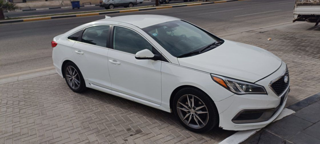 السلام عليكم اخوان سوناتا رياضي 2017 وارد امريكي رقم بصرة باسمي طخم تاير باتري جديد الحادث مرفق مع الصور السعر 120 قابل للتفاوض هاتف *********** واتساب
