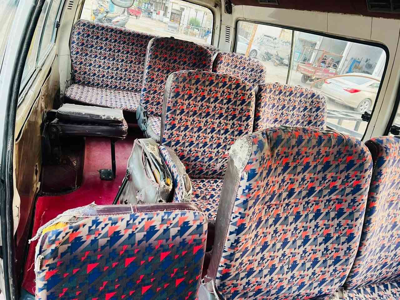 سلام عليكم فتون 12 كير ومكينه خير من الله تخم تاير نضيفات كهربائيات شغاله سياره كلشي ماناقصه صدرقبل سبوع شديته هوه والمشط غرفته تخبل دوشمه كراسي رقم احمر رقم صاحبه راح مني وبيع هل موجود السعر 25 وبيه مجال الاتصال ‏‪***********‬‏
