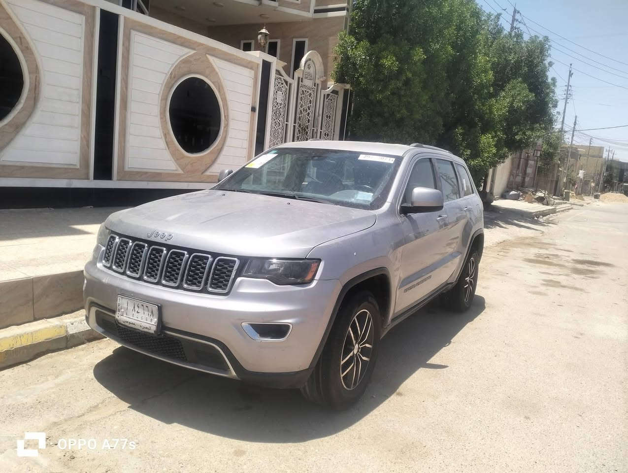 السلام عليكم البيع جيب لاريدو مديل 17رقم بصره سياره جاهزه عنوانهه الناصريه ***********
