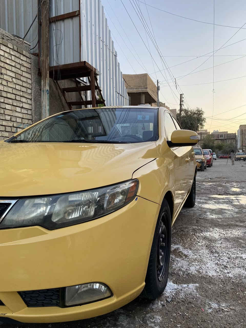 سلام عليكم فورتي للبيع او مراوس بخصوصي مديل 2010 مكينه 2000 دوش  مبدل جديد حادث امريكي دعاميه إماميه بدون دواخل السياره مكفوله من الحادث القوي دواخل سياره كامله صدر امامي وخلفي كله جديد خلفي عربانه كامله والأمامي كذالك دوشمه عام جديد تبريد شغال ثلج العنوان بغداد البلديات سعر 82 رقم ***********
