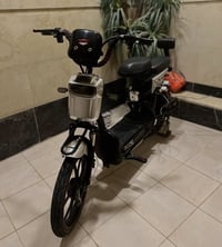 دراجه his 2024 حجم 22  ملف 800w 5 بطاريات 60v 20a فوك النص عمر مواصفات...