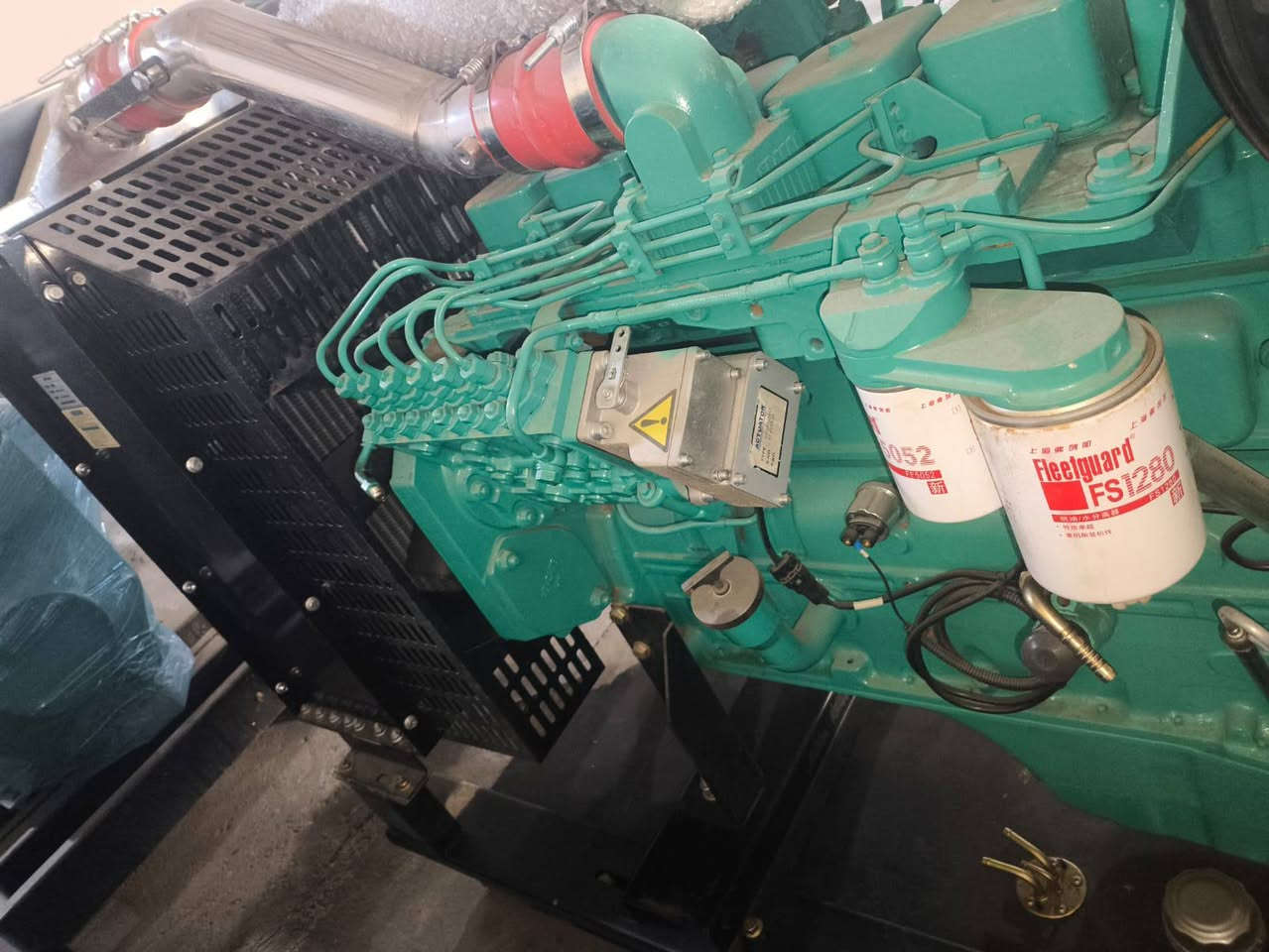 #مولد كمنز حجم 102 / 6 سلندر 150 كيفي
السعر اتصال ***********+واتساب 
عبدالله المختار اربيل الصناعه الجنوبيه 
لدينا توصيل جميع المحافظات
