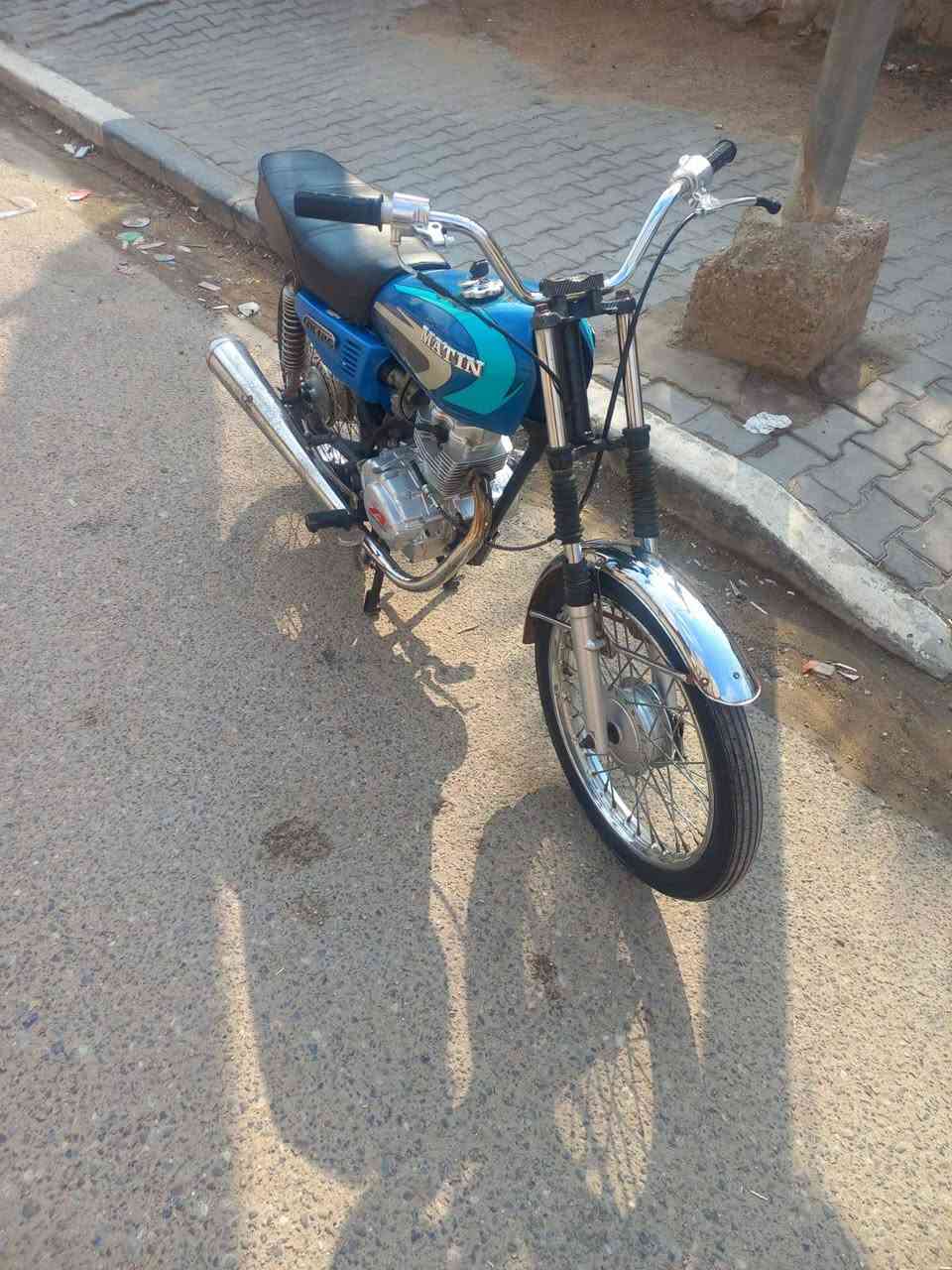 سلام عليكم دراجه أدوات أدوات البيع مكينه خرسه شرط دراجه كلش نضيفه و حلوه مكان البصرة السعر450وبيه مجال ***********
