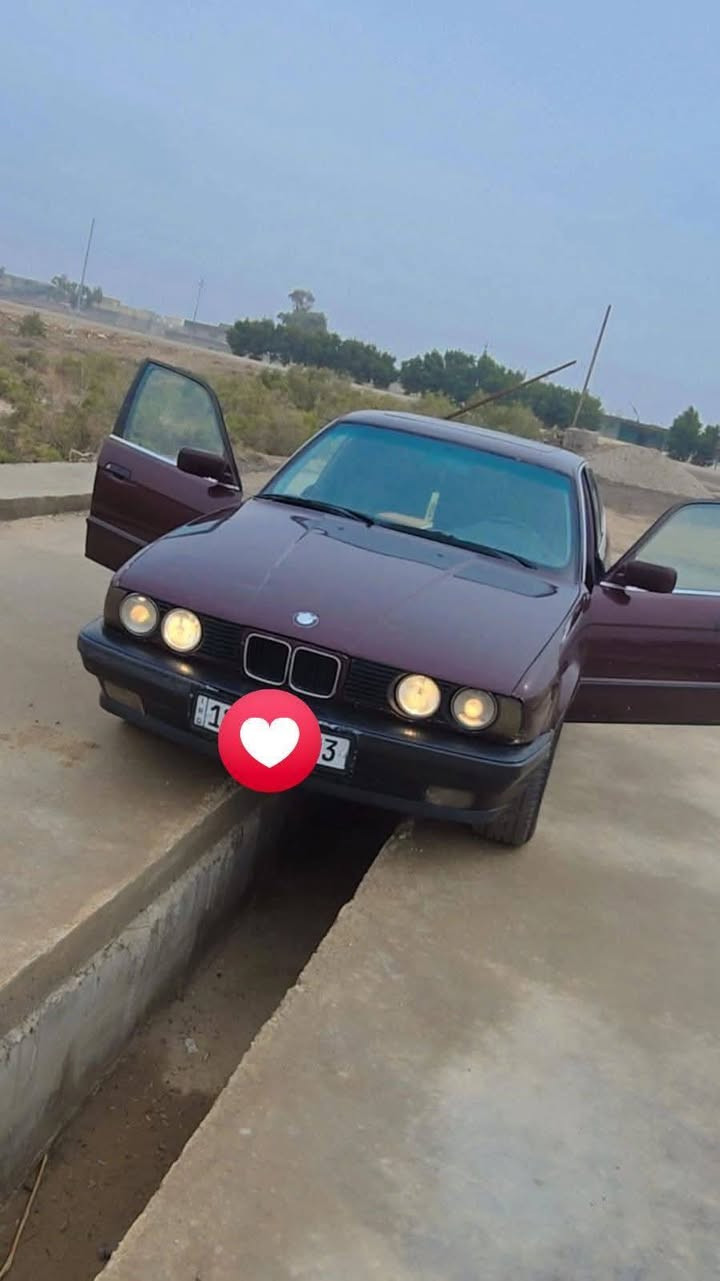 السلام عليكم BMW للبيع موديل ١٩٩٢ بأسمي سياره جاهزه غاز بانزين ... السعر ٥٠ وبيها مجال
الاستفسار ***********
