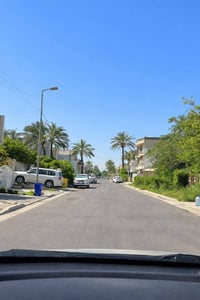 دار كلاسك للبيع في زيونة السيرك محلة 716 المساحة 594م واجهة 18 متر  نز...