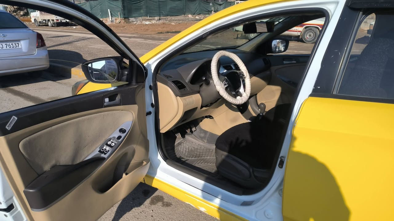 السلام عليكم
اكسنت مضلع 2012 نينوئ 
كير عادي بدون ضرر رقم انكليزي 
كير و محرك شرط 
شرط التحويل 
هئيه و غرامات صفر 
السعر 85 
***********
اتصال و بي واتساب
